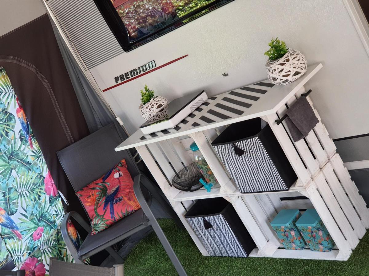 Jastarnia " Hobby Pod Papugami " Hotel Екстериор снимка
