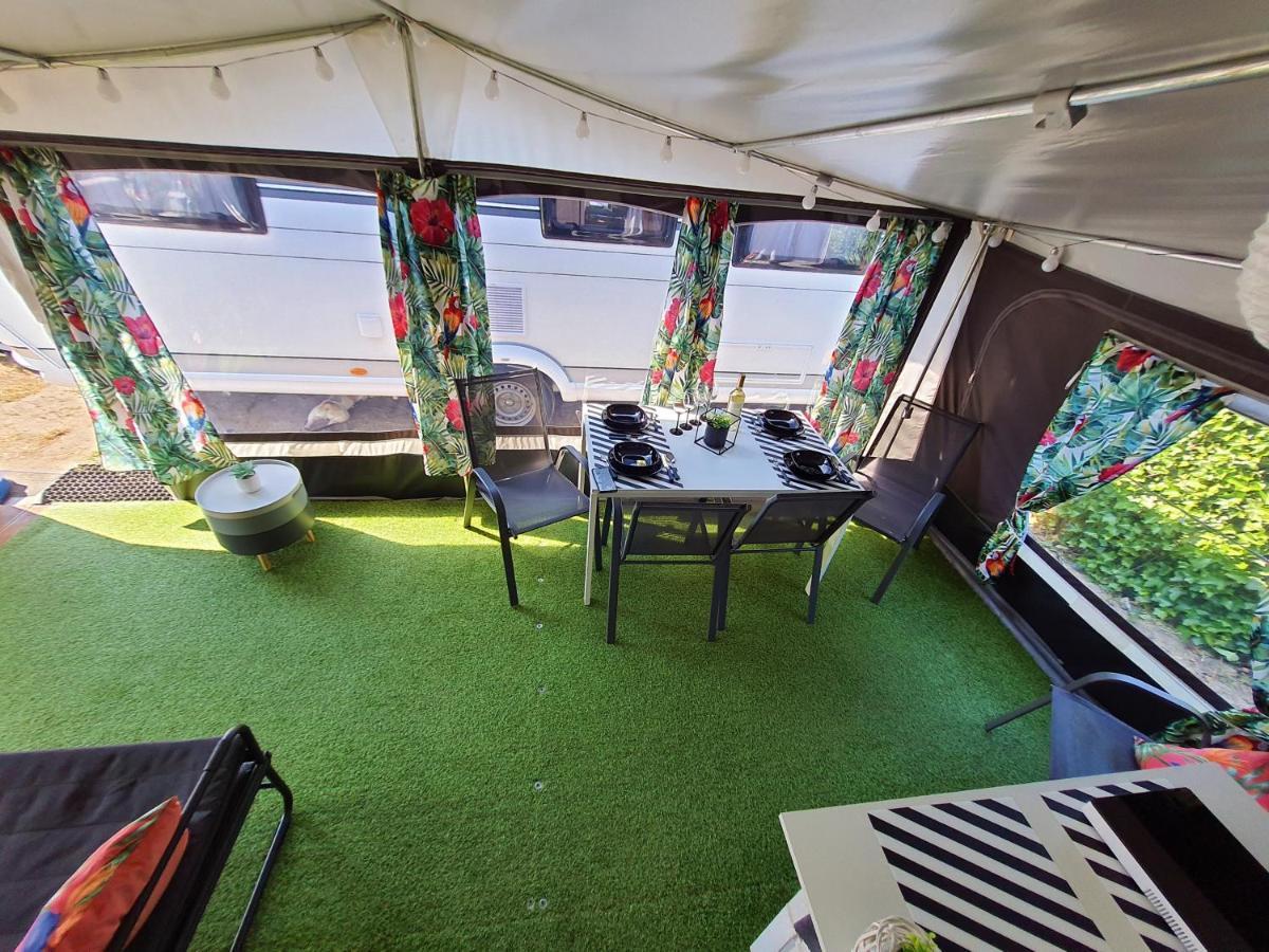 Jastarnia " Hobby Pod Papugami " Hotel Екстериор снимка