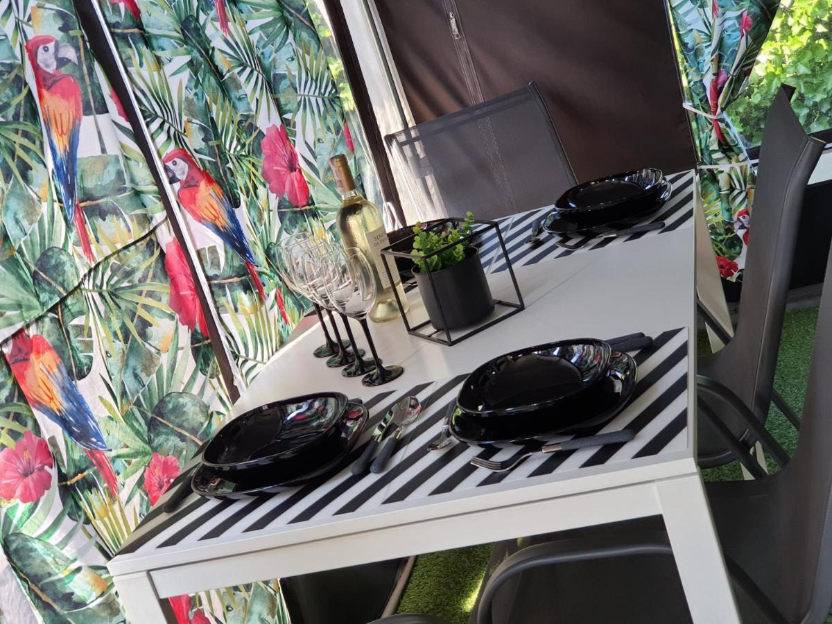 Jastarnia " Hobby Pod Papugami " Hotel Екстериор снимка